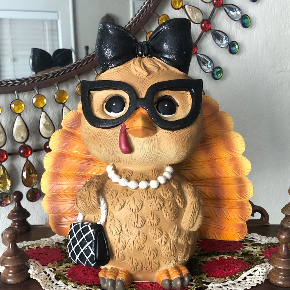 NEW Girly Turkey w/ Bow, Pearls, Purse & Glasses